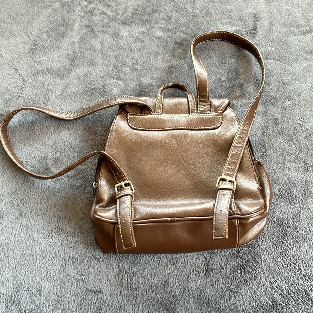 Stylish Brown Backpack - image 2